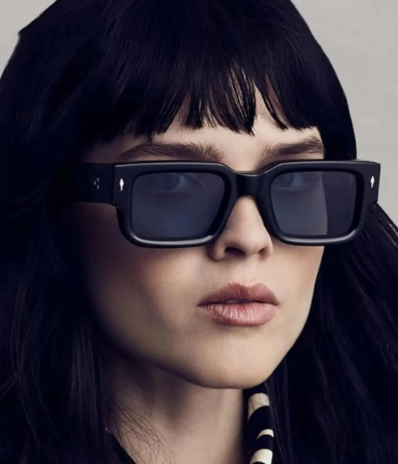 EYLRIM Square Frame Sunglasses for Women Men Trendy Chunky Rectangle Sun Glasses Black Shades UV400 Protection
