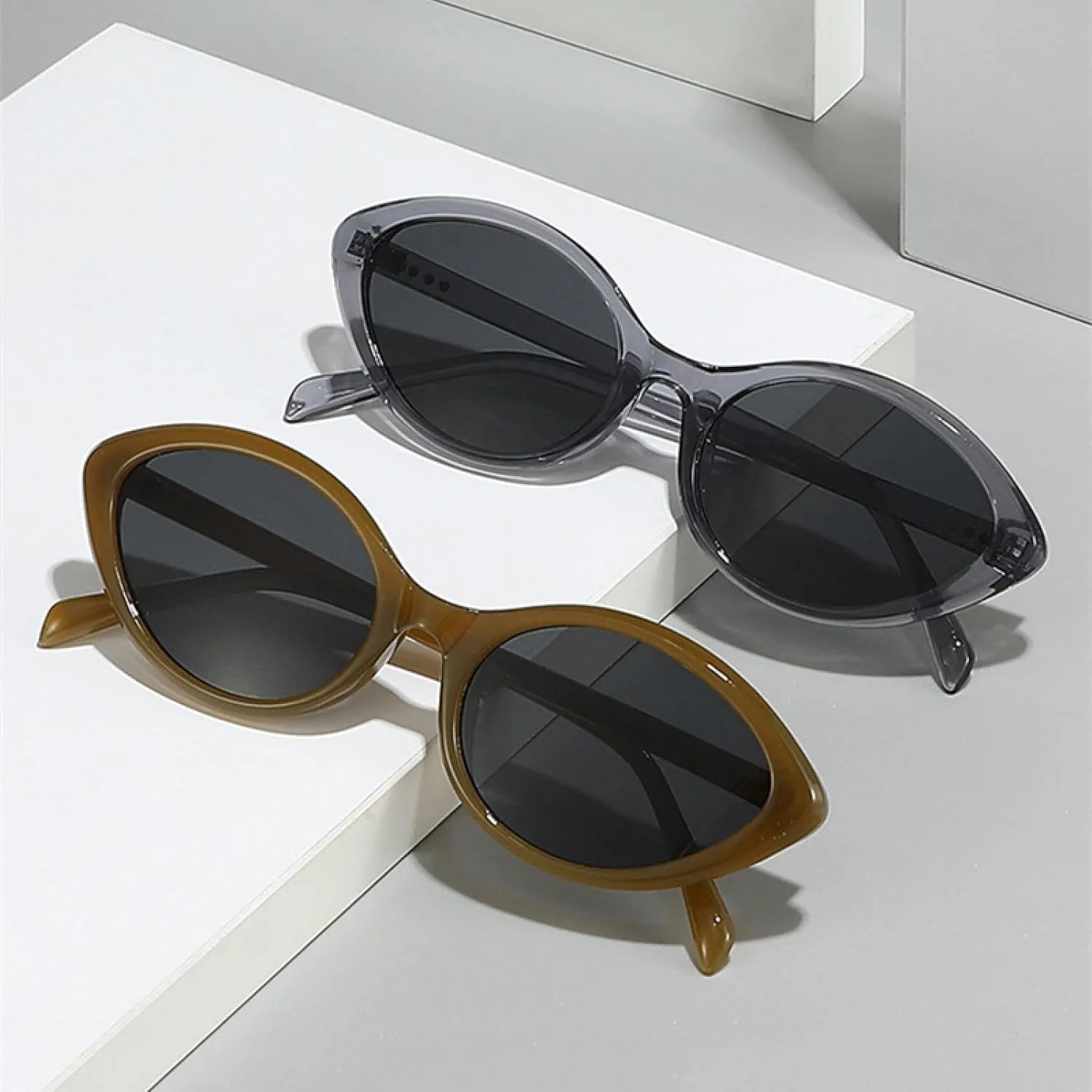Fashion Small Cat Eye Sunglasses Women Fashion Gradient Shades Uv400 Vintage Rivets Men Sun Glasses