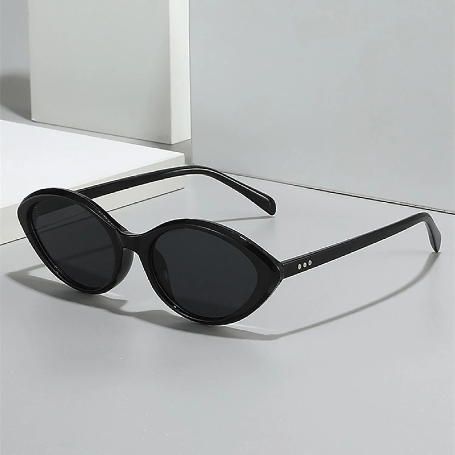 Fashion Small Cat Eye Sunglasses Women Fashion Gradient Shades Uv400 Vintage Rivets Men Sun Glasses