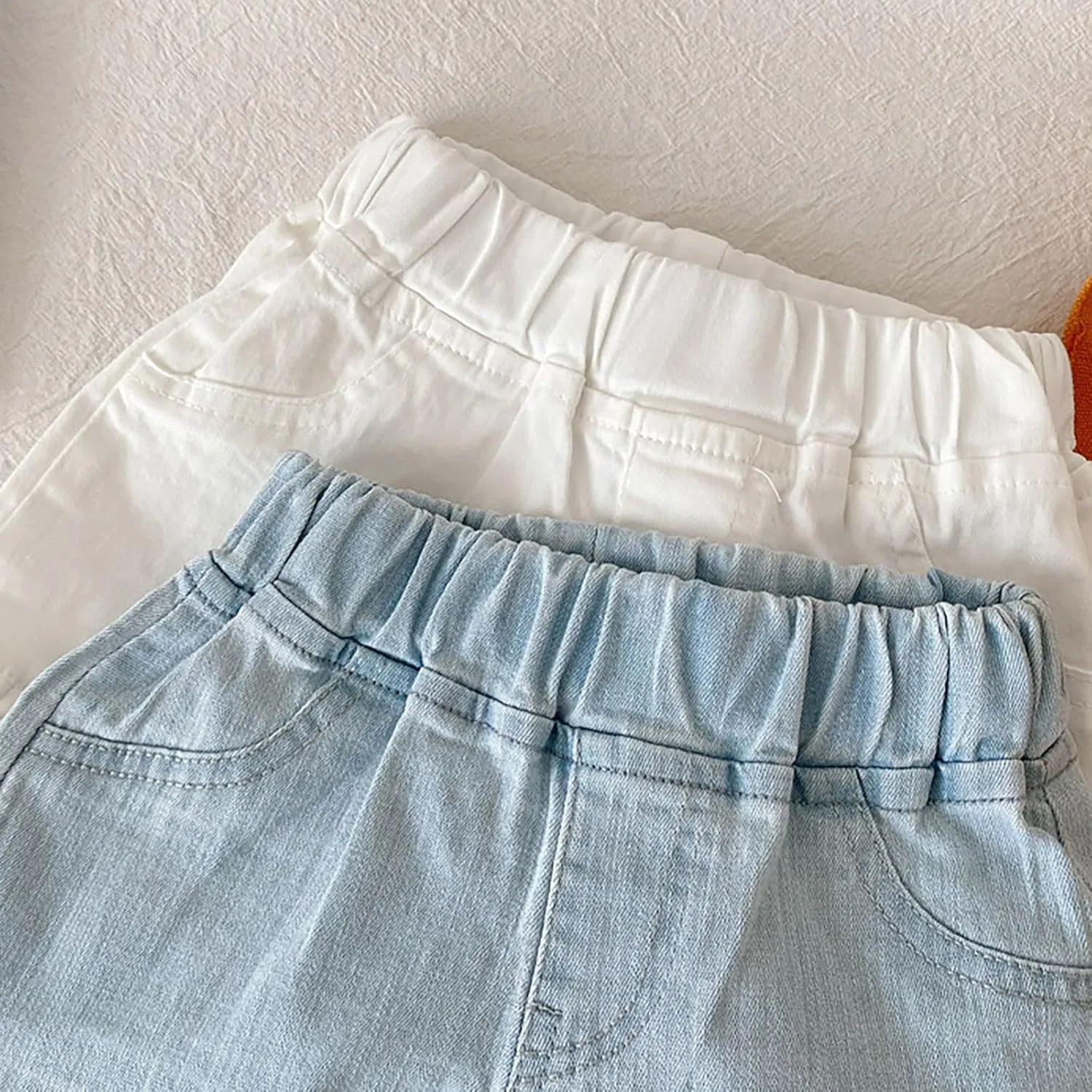 Girls Denim Shorts Summer Elastic Waist Wash Denim Flared Short Pants Causal Ruffle Jean Shorts with Pockets
