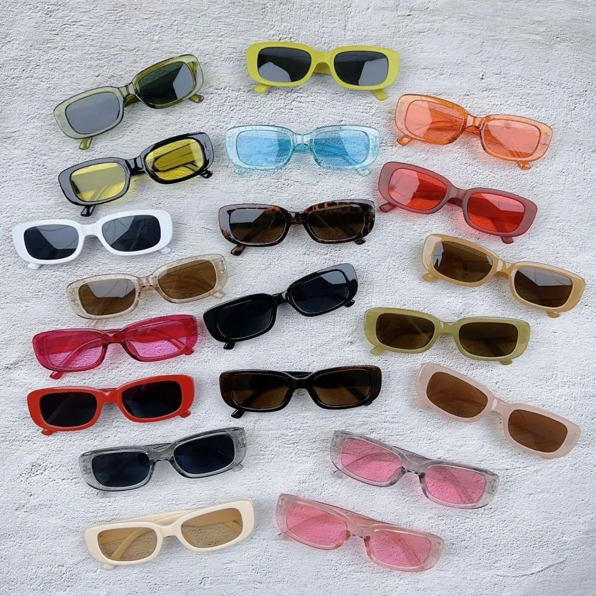 IKANOO Retro Rectangle Sunglasses for Women Men Small Square Frame Trendy Y2K 90’s Black Sunglasses