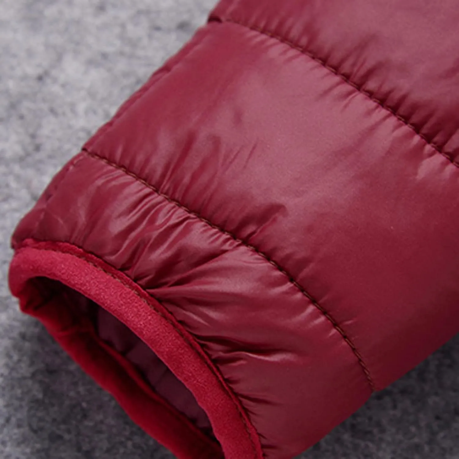 Lightweight Puffer Jacket Men with Hood Packable Down Jacket Zip up Padded Coat Quilted Insulated Jacket Winter Coat