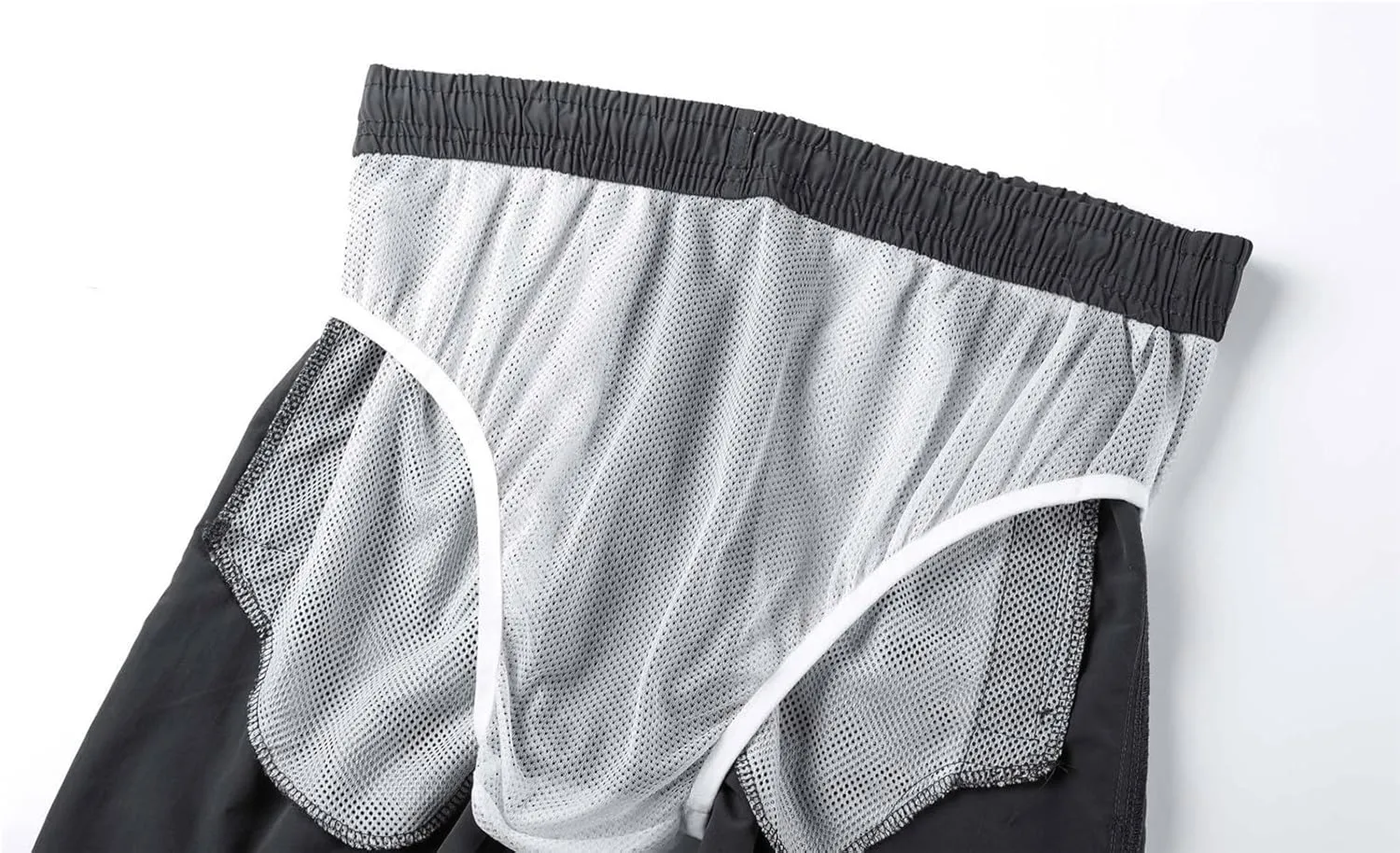 Men Lightweight Athletic Running Shorts Quick Dry Workout Shorts for Gym Shorts Hiking with Zipper Pockets