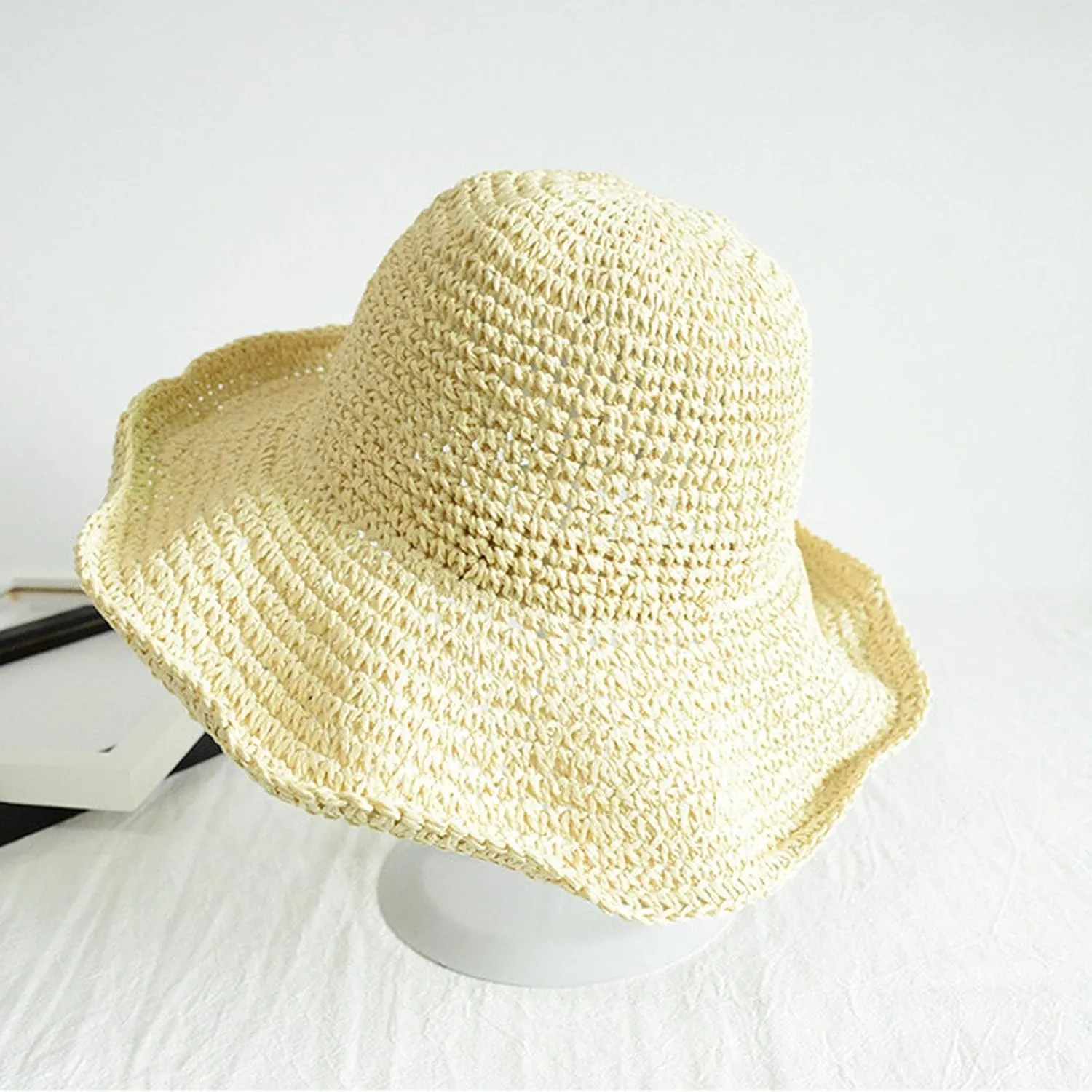 Women Floppy Sun Hat with Wide Brim—Foldable Roll-Up Straw Beach Hat UPF 50 Sun Visor Hats Summer Sun Hat